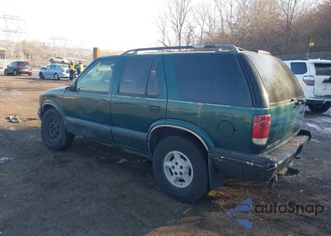 1996 Chevrolet Blazer from USA, damaged, VIN 1GNDT13W0T2114529